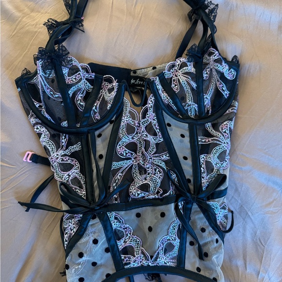 For Love and Lemons Lingerie set - Picture 3 of 9